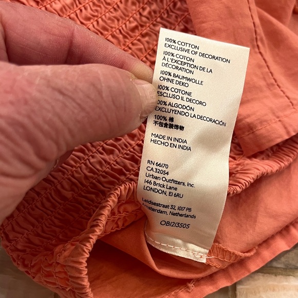 Free People prairie style Button-Front blouse with embroidered detail. Size S/P - Picture 10 of 11